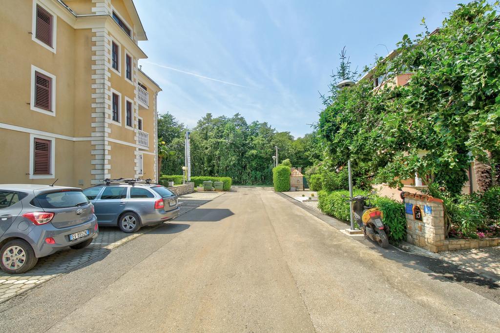 Apartments Vera Umag Extérieur photo