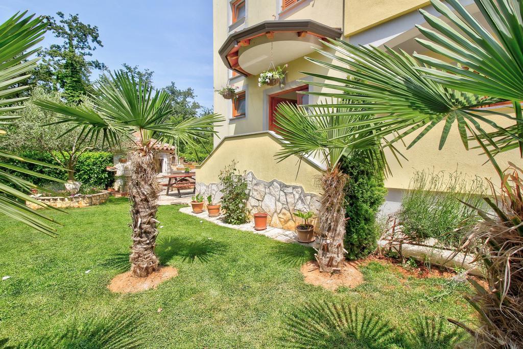 Apartments Vera Umag Extérieur photo